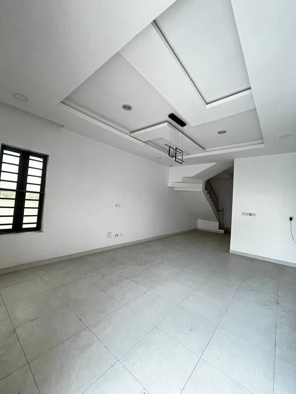 photo_5900266225906945097_y