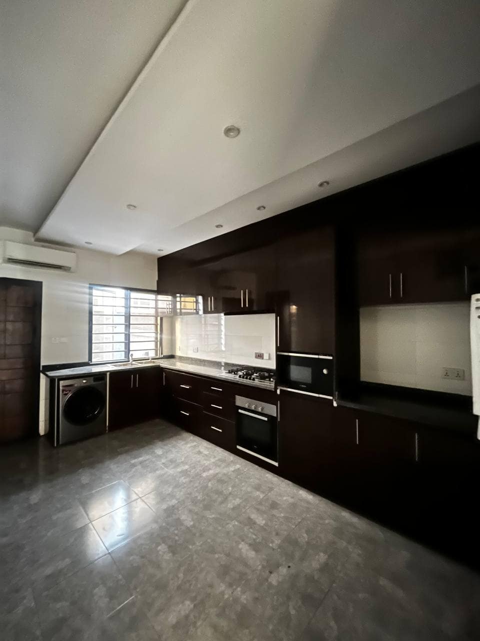 photo_5900266225906945163_y