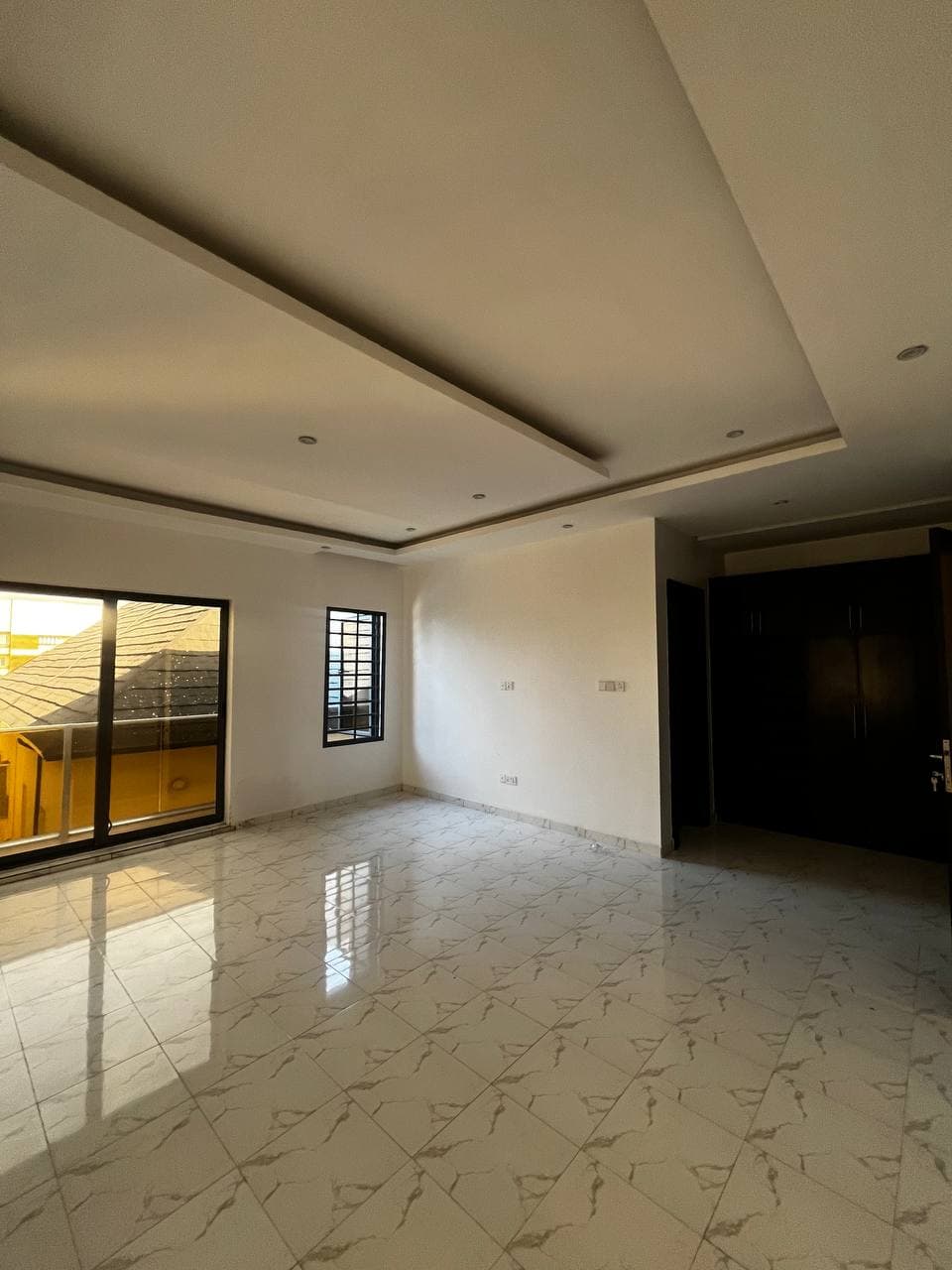 photo_5900266225906945164_y