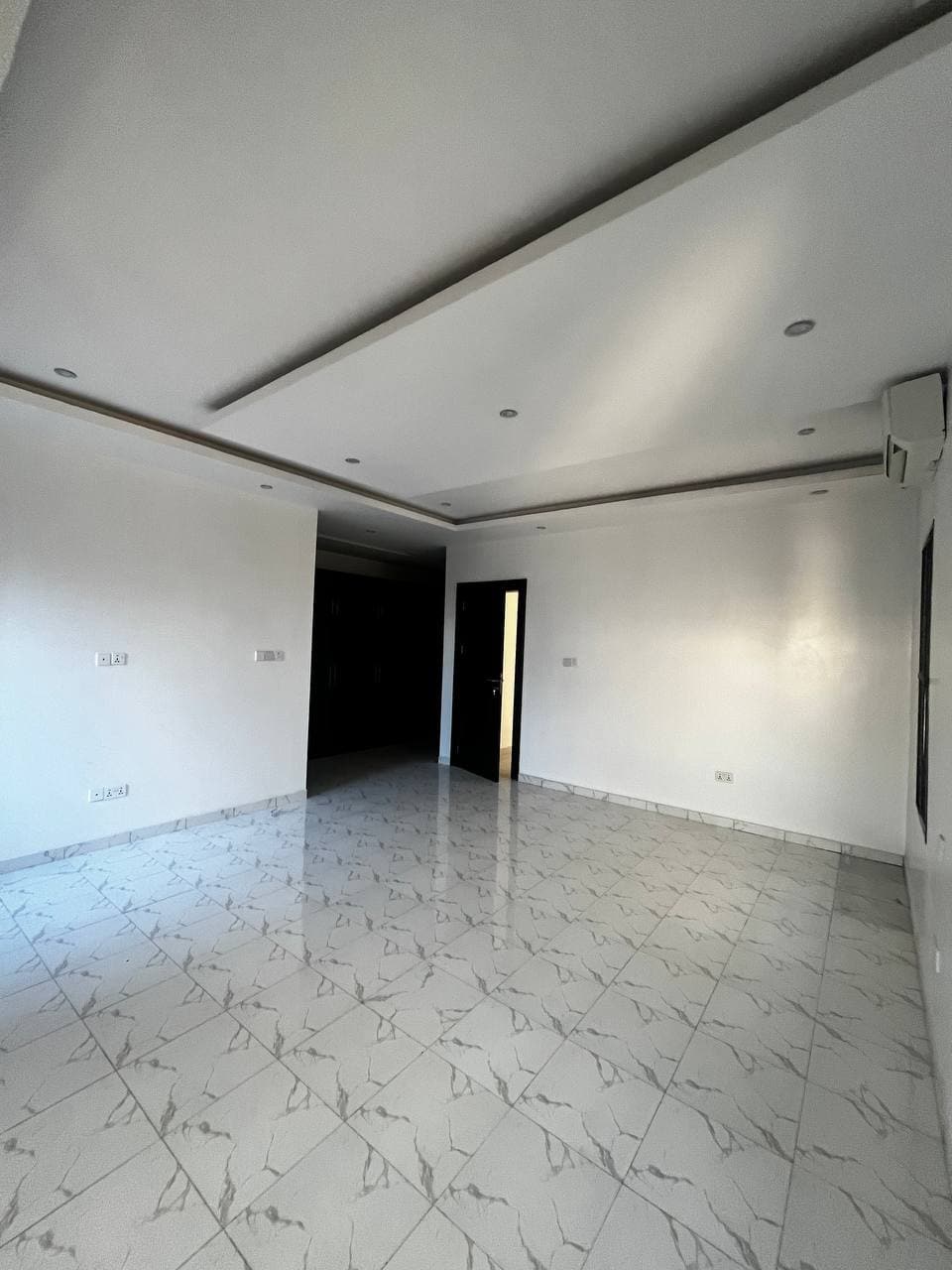 photo_5900266225906945165_y