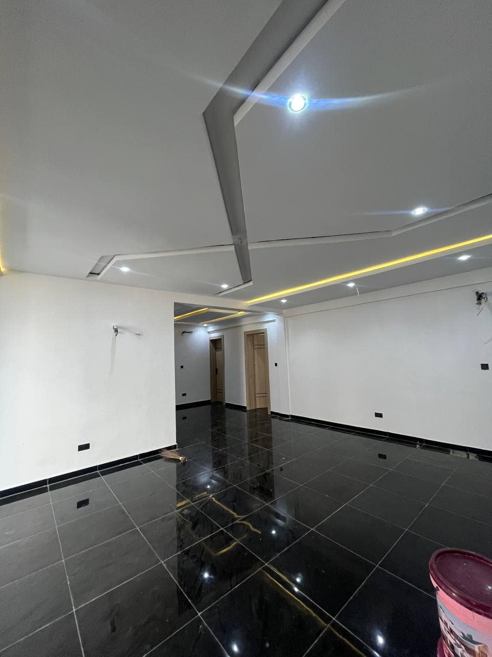 photo_5998973834318515102_y