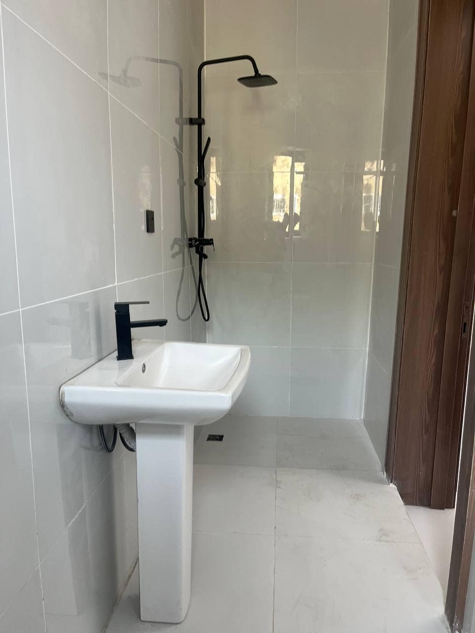 photo_6003497813565705037_y