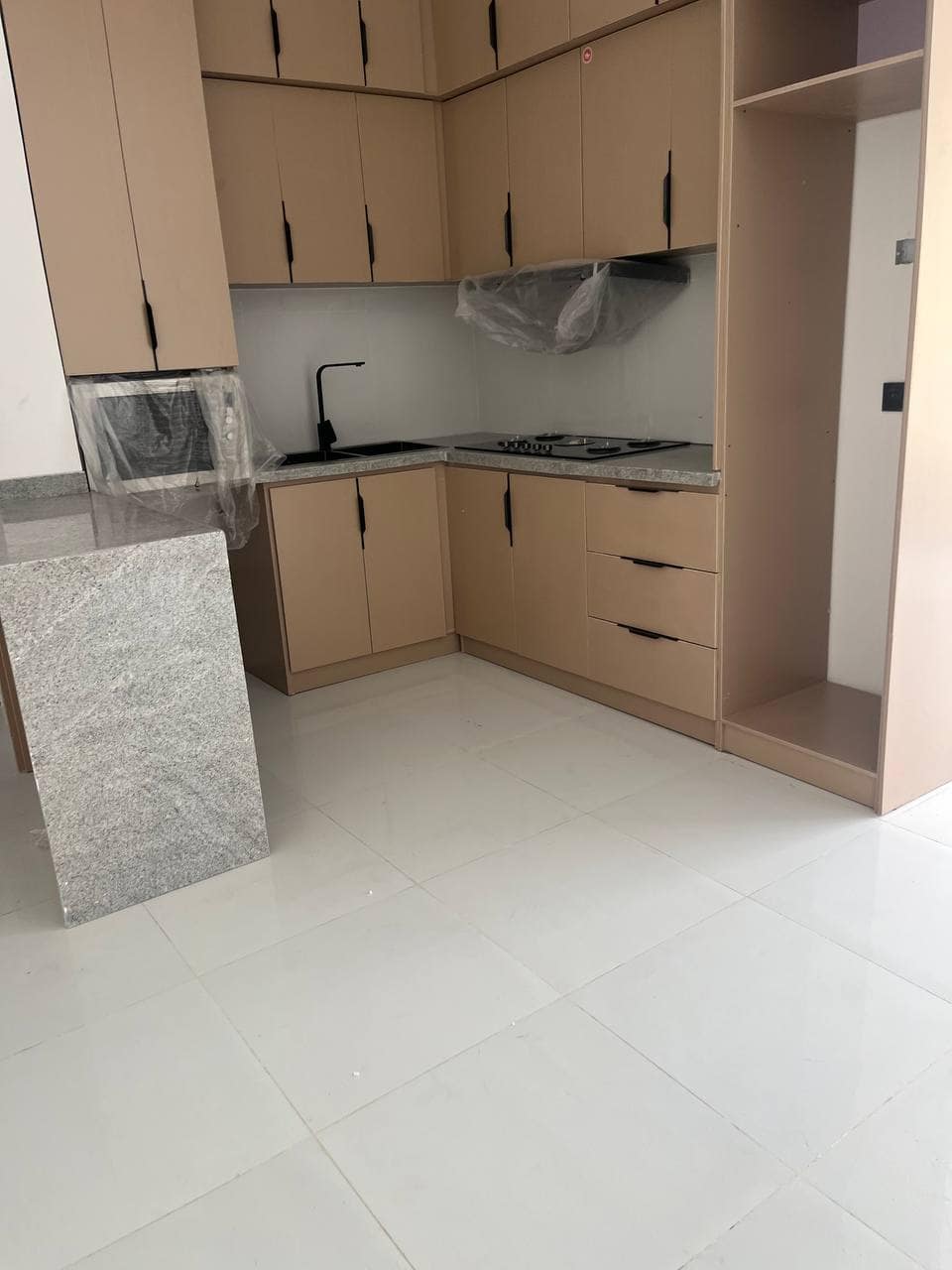 photo_6003497813565705038_y