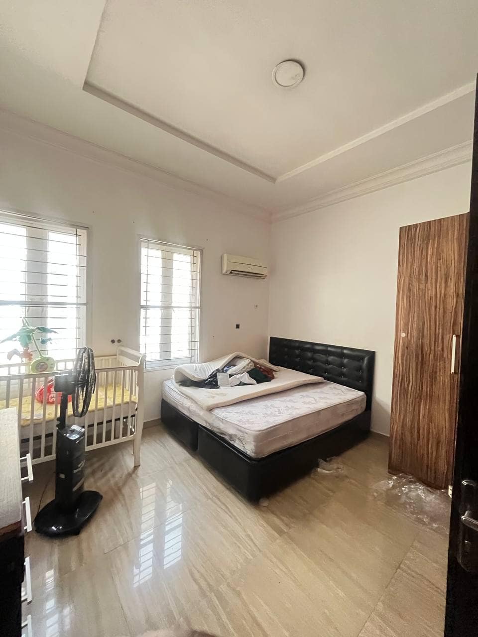 photo_6003497813565705128_y