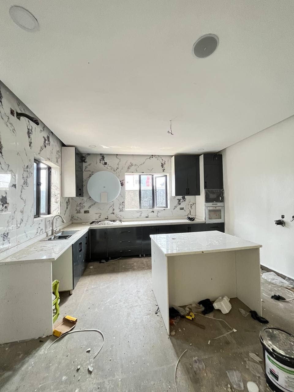 photo_6012865347691678570_y