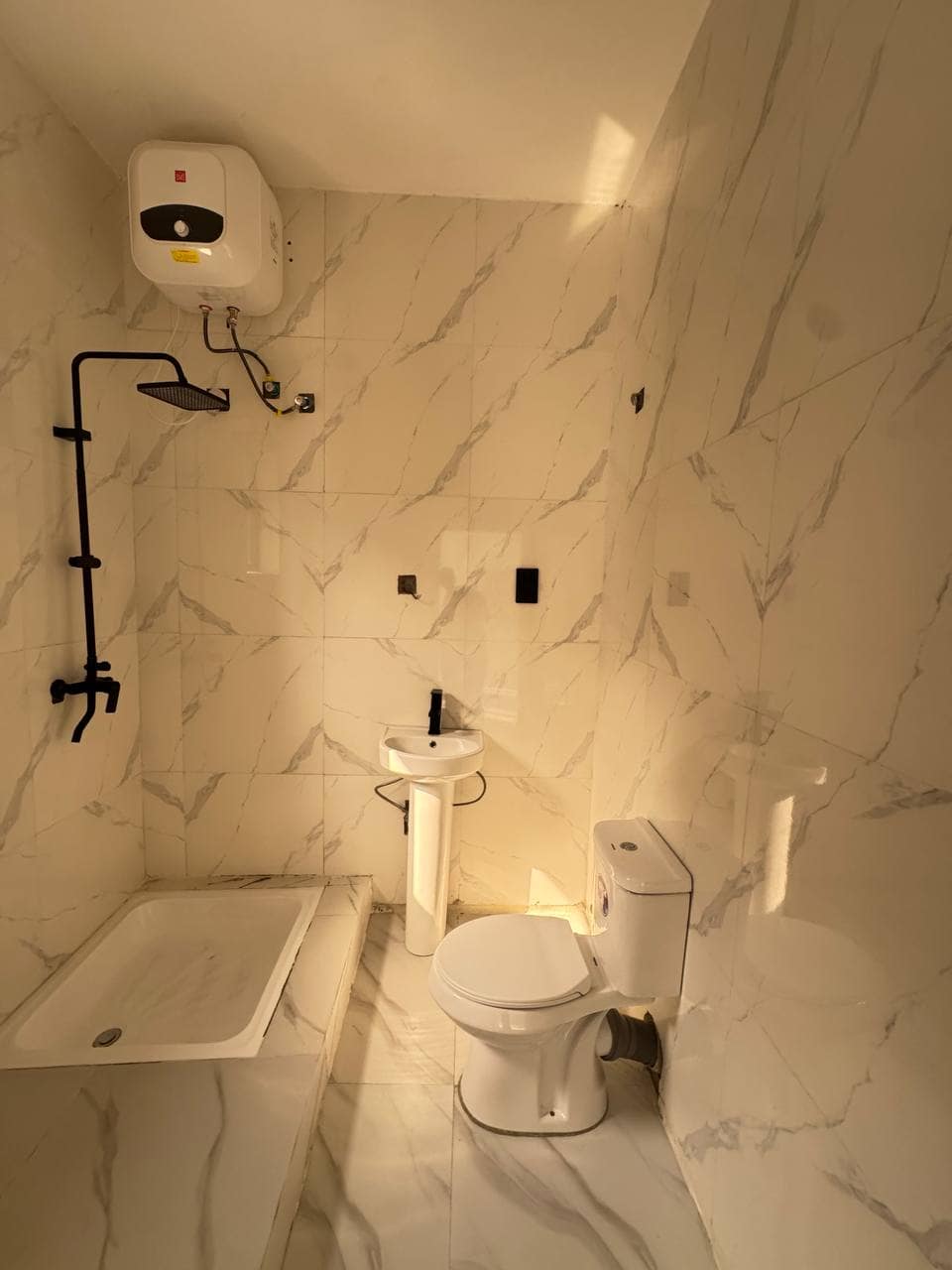 photo_6012865347691678619_y