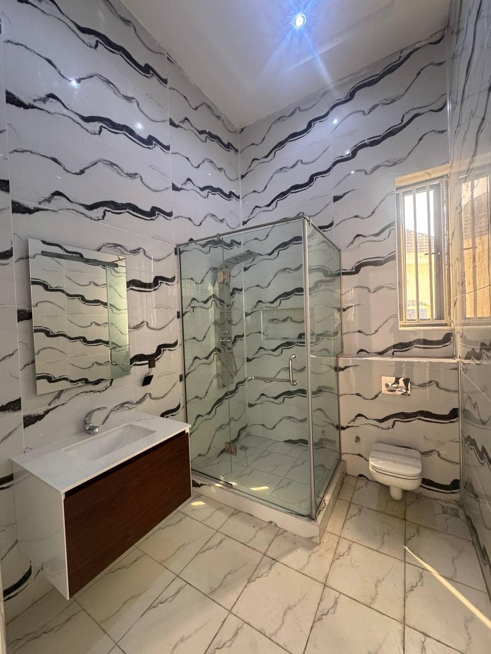 photo_6012865347691678637_y