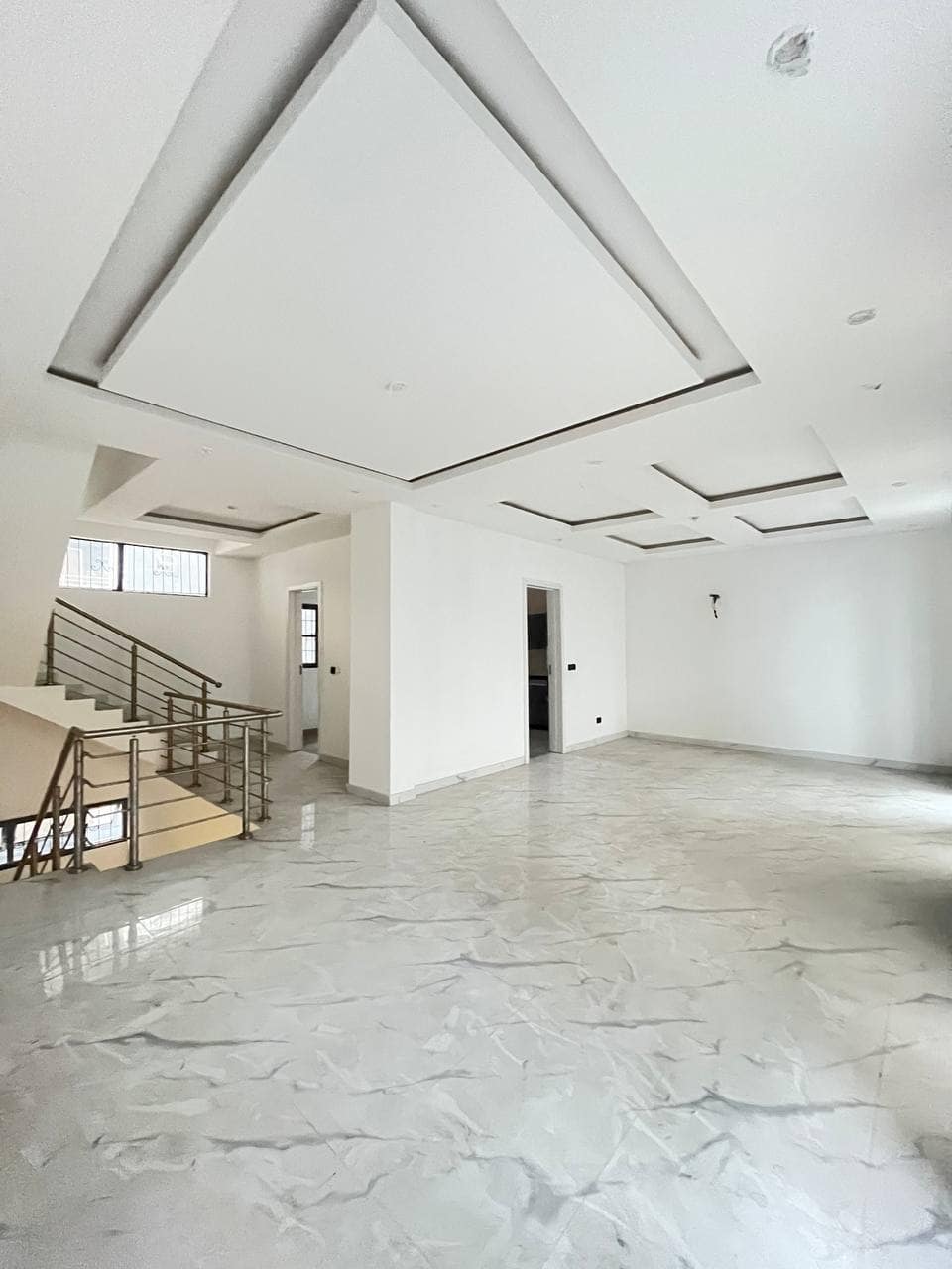 photo_6019572596254378867_y