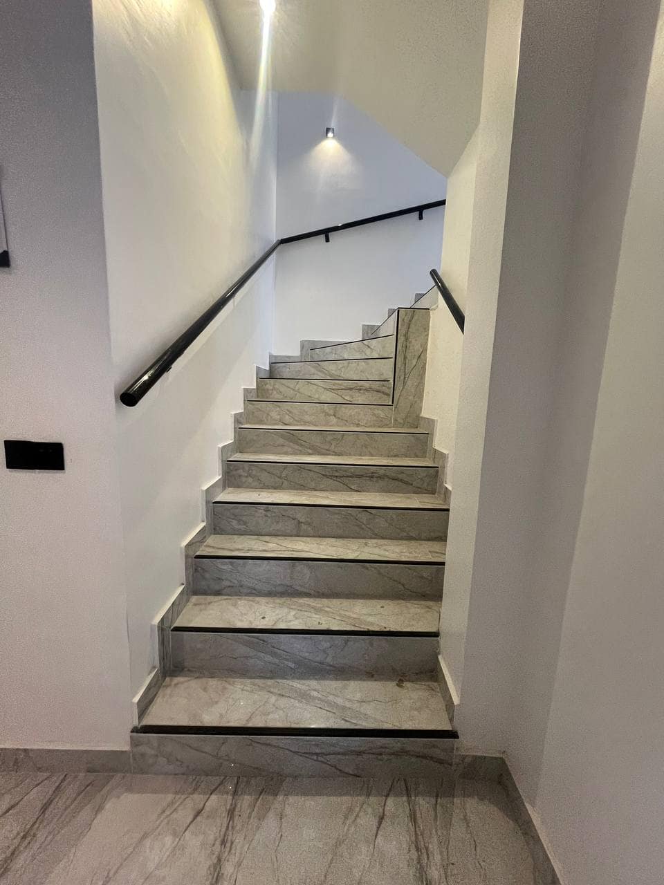 photo_6019572596254378895_y