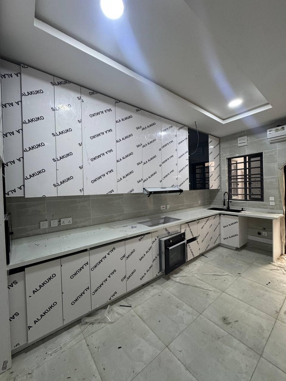 photo_6019572596254378935_y