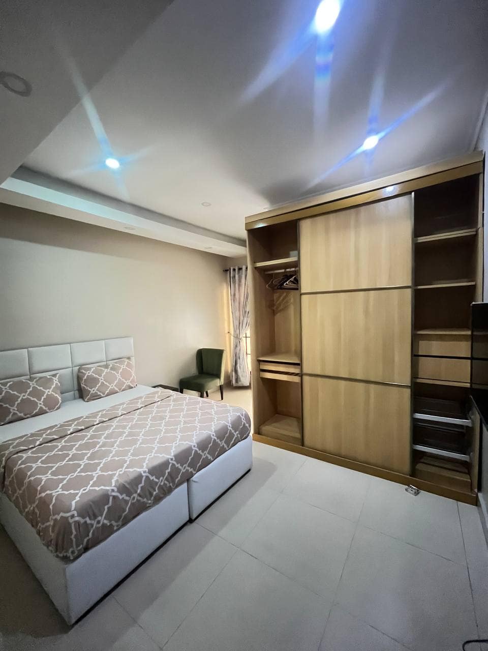 photo_6019572596254378971_y