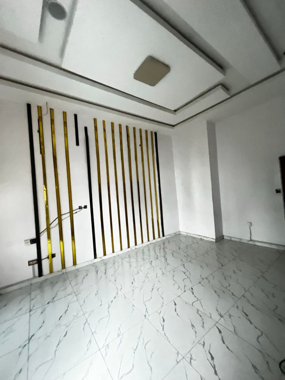 photo_6021824396068064181_y