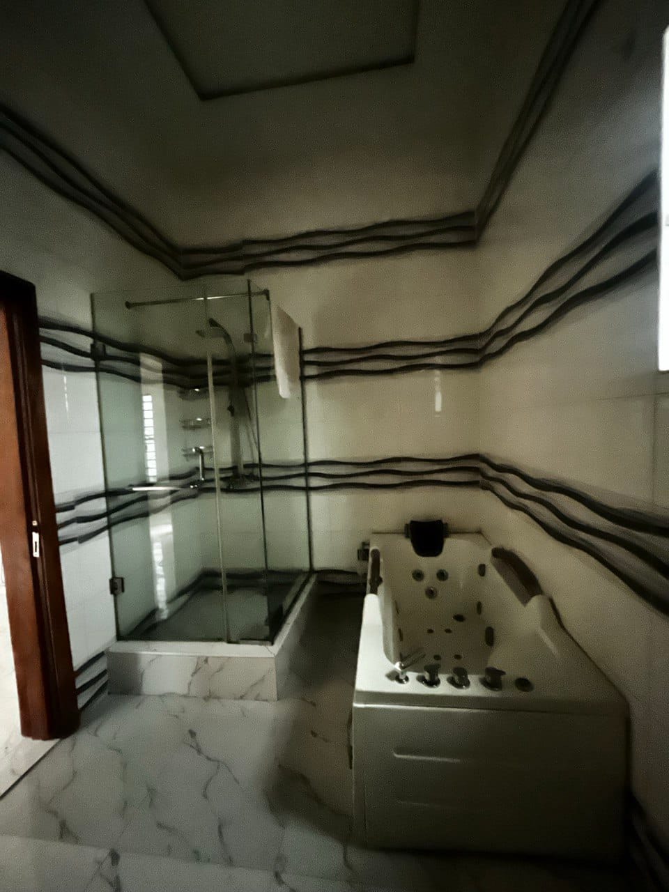 photo_6021824396068064184_y