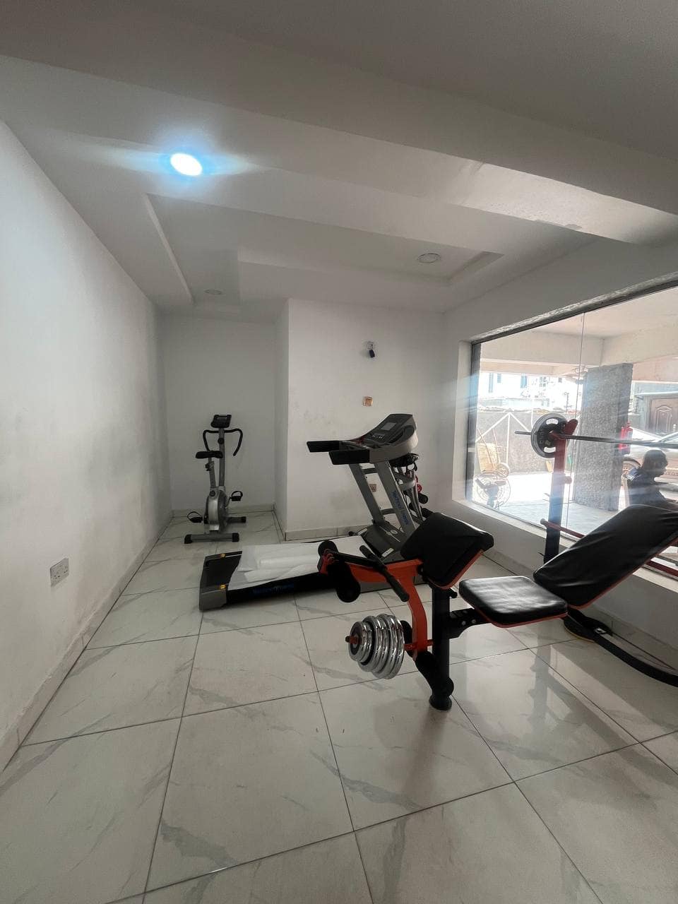 photo_6024076195881749263_y (1)