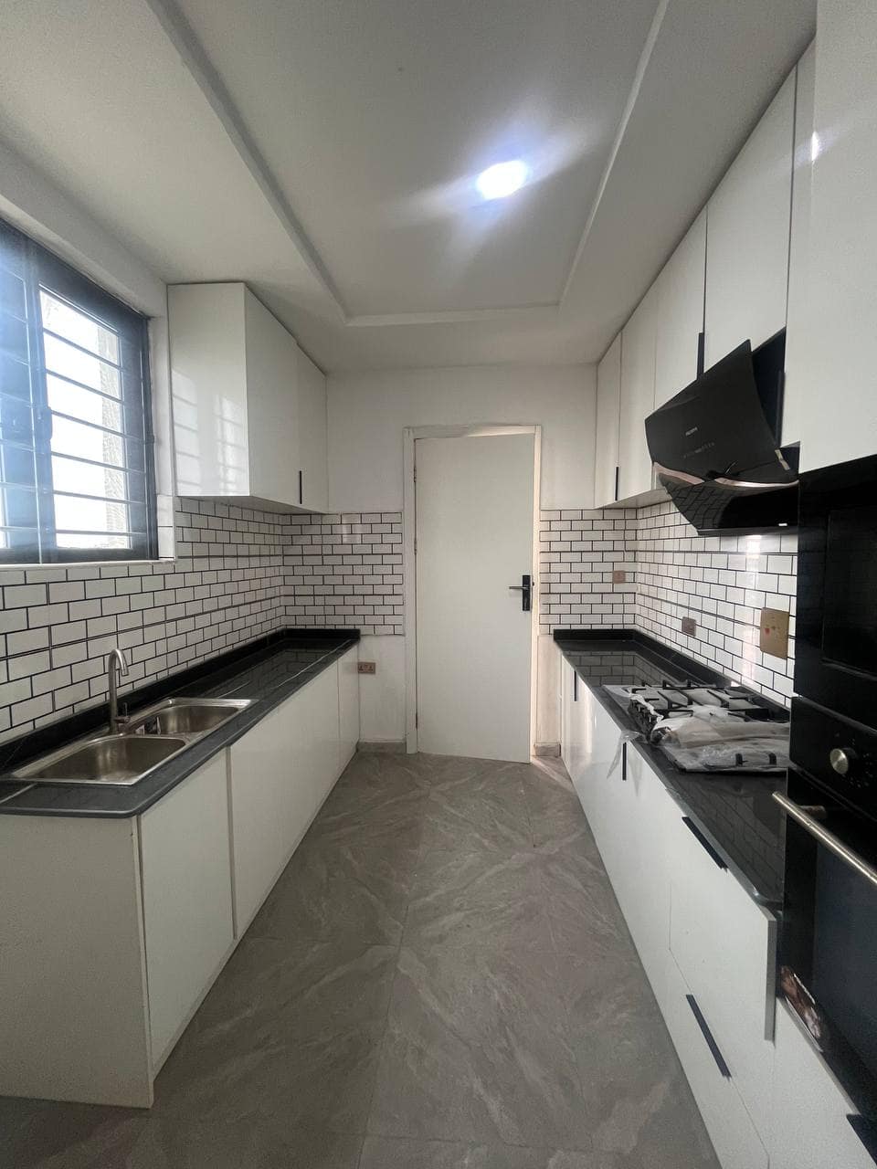 photo_6024076195881749264_y (1)