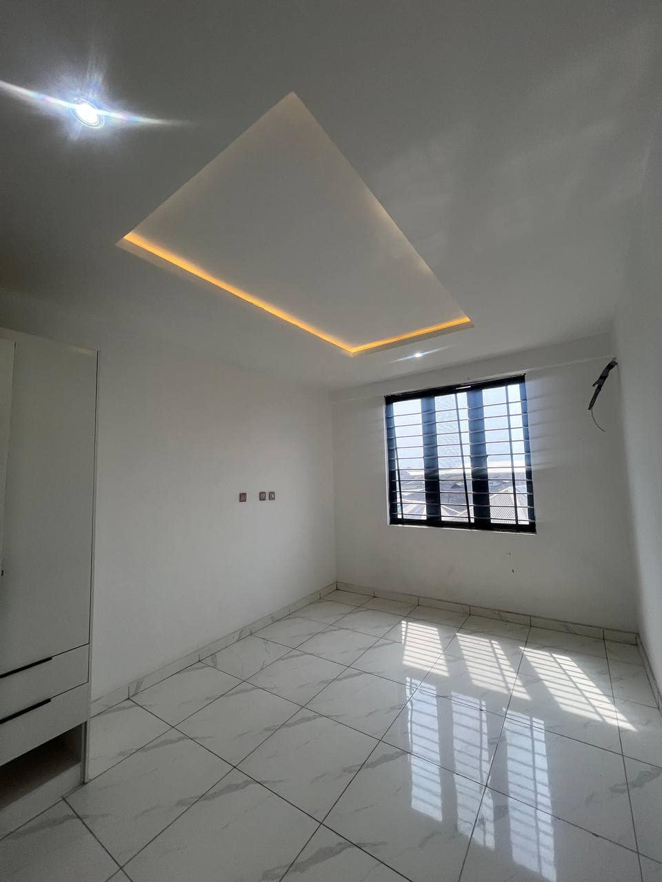 photo_6024076195881749269_y (1)