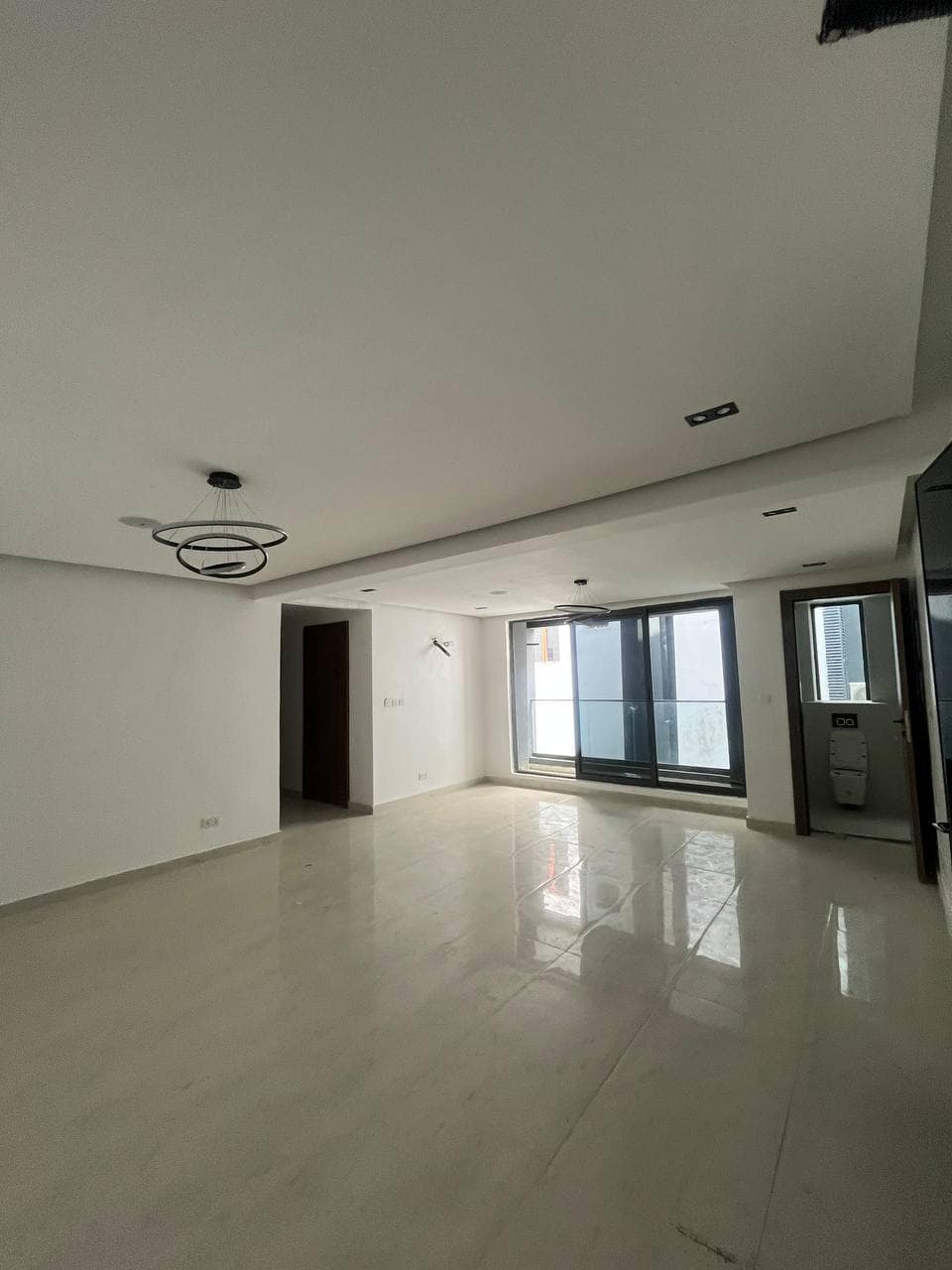 photo_6024076195881749276_y