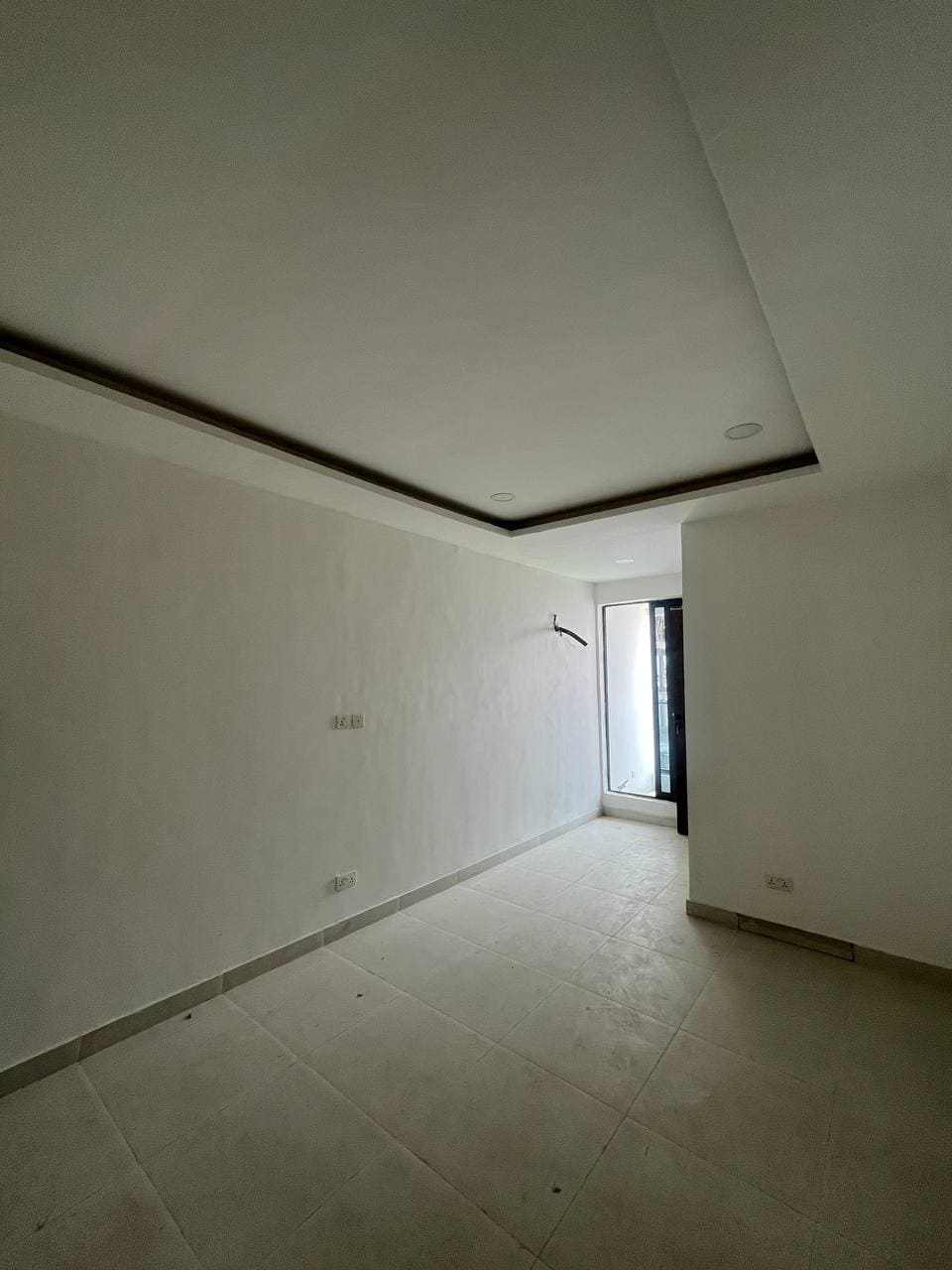 photo_6024076195881749277_y