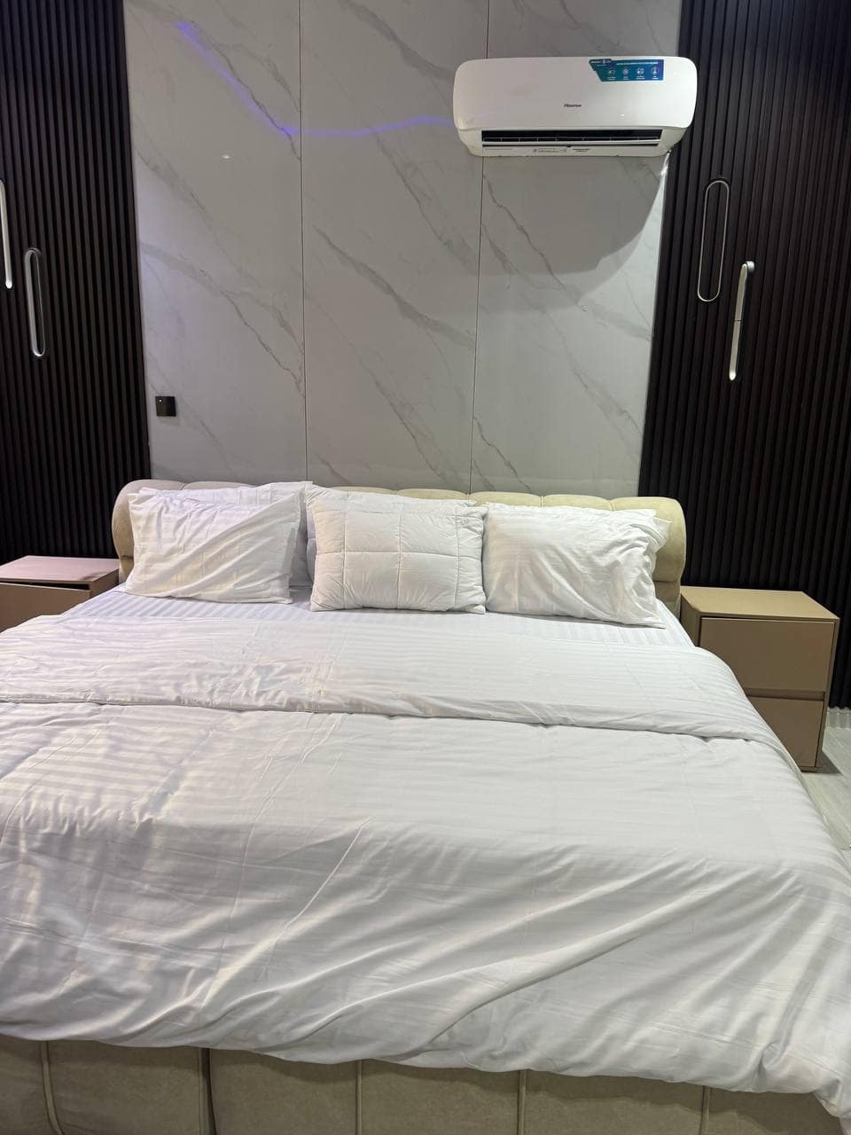 photo_6024076195881749322_y