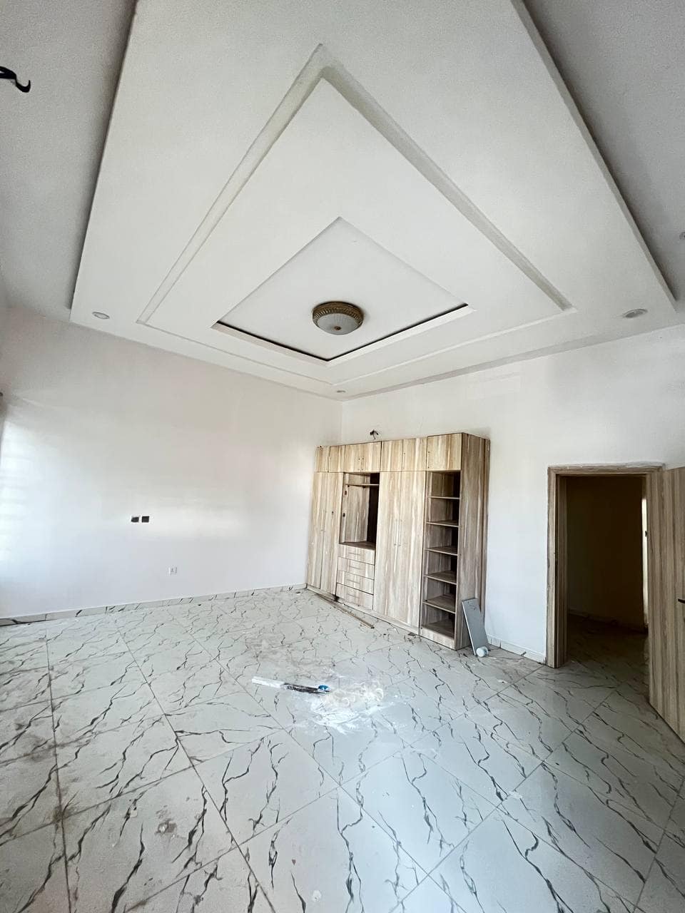 photo_5769283892476055129_y