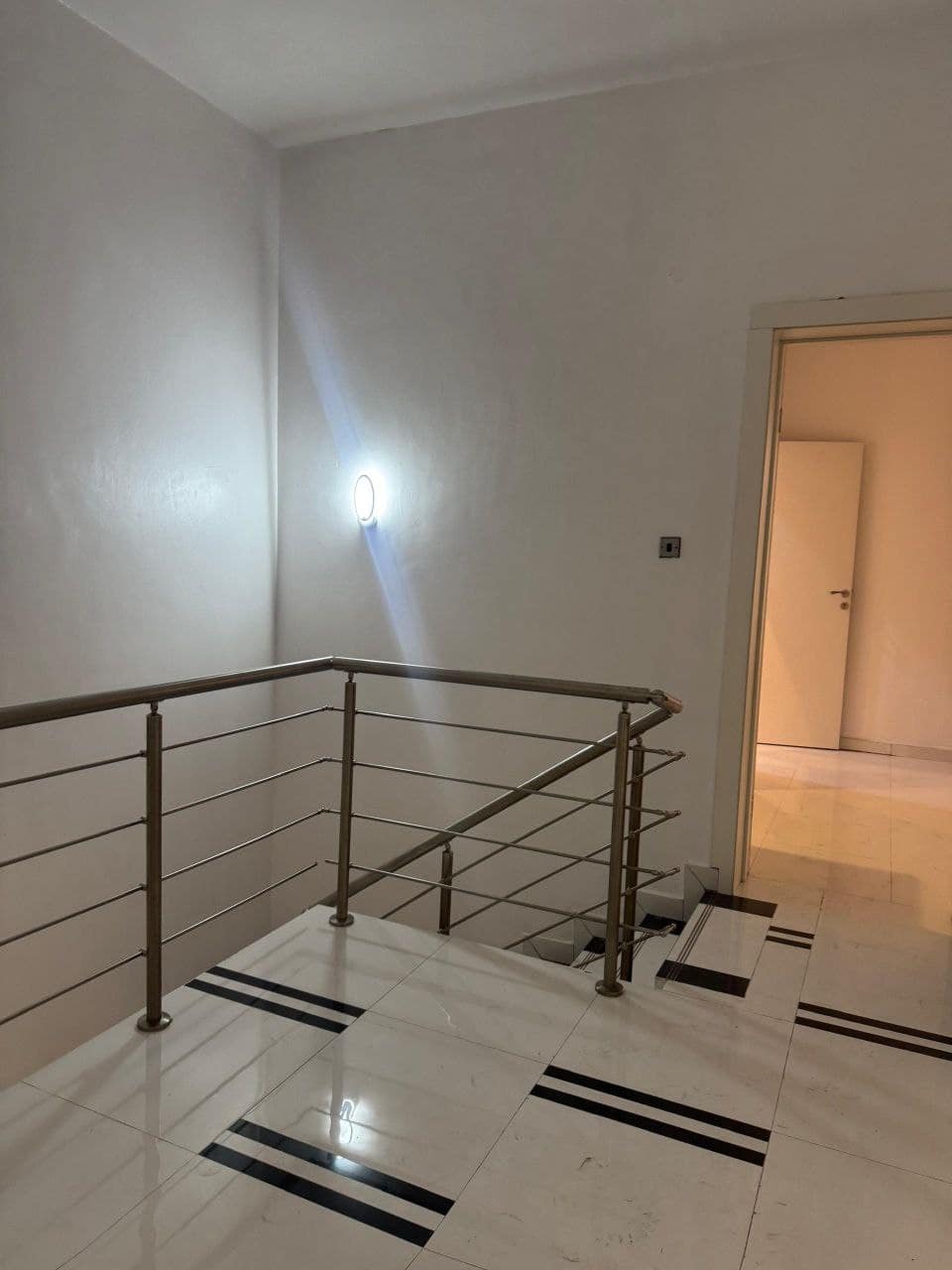 photo_5787492015485422745_y