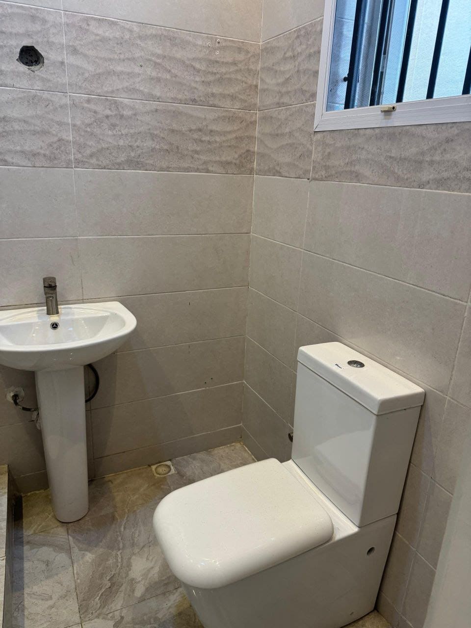 photo_5787492015485422752_y