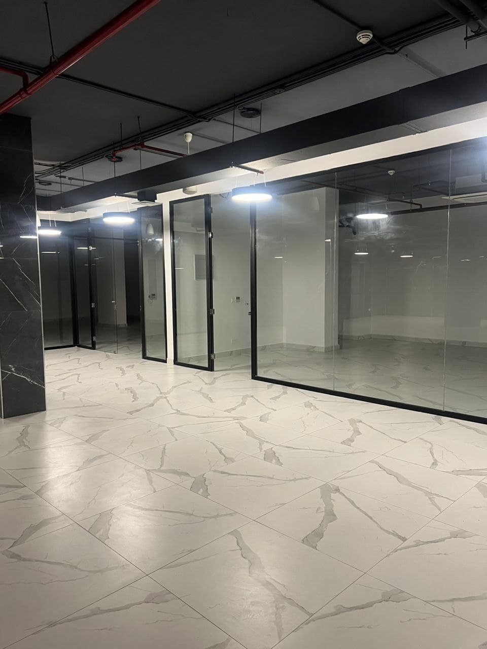 photo_5791839596130798783_y