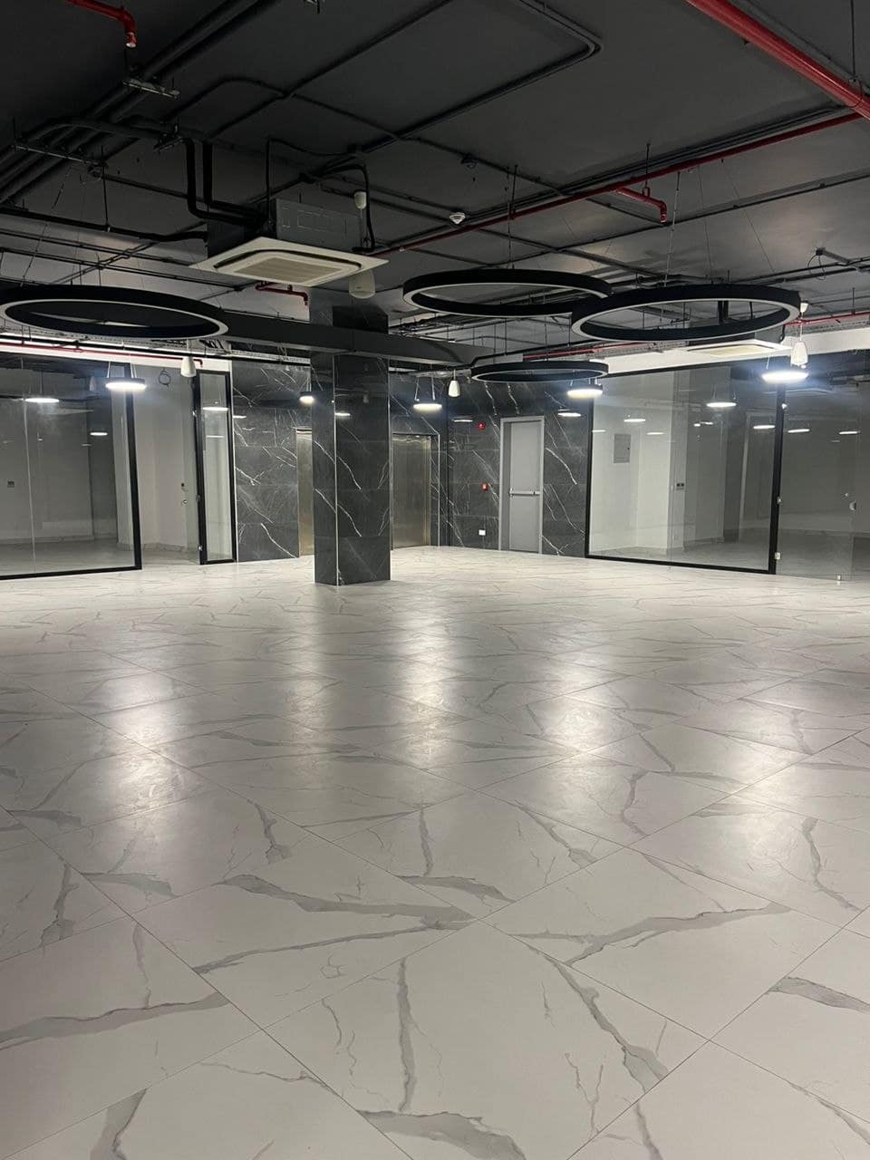 photo_5791839596130798787_y