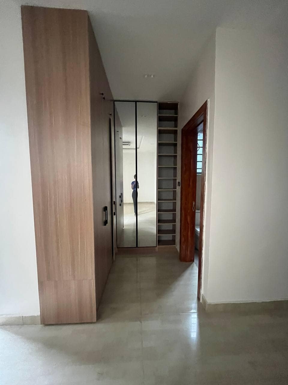 photo_5798805891350990071_y