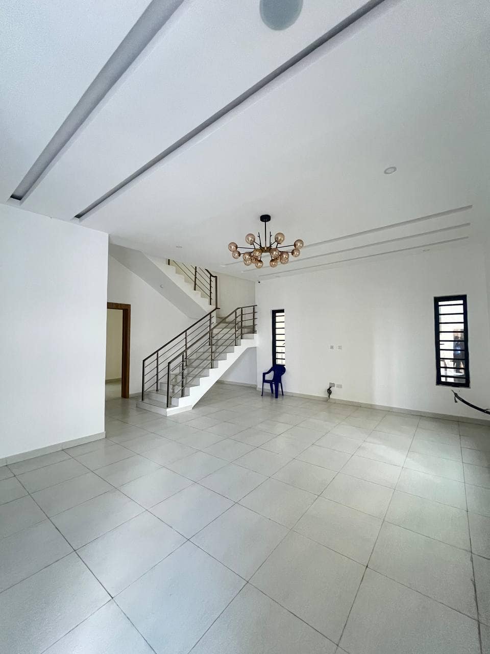 photo_5807562925940608390_y