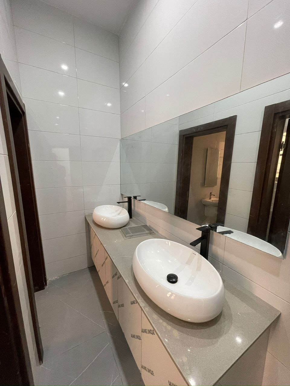 photo_5830063336186383824_y