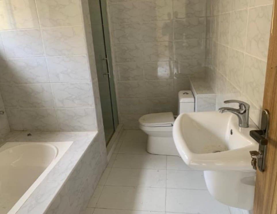 photo_6023899694196967646_y